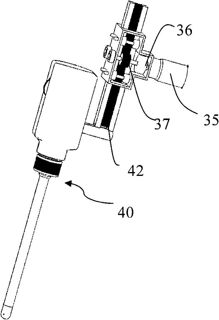 Detection head and detection device provided with same