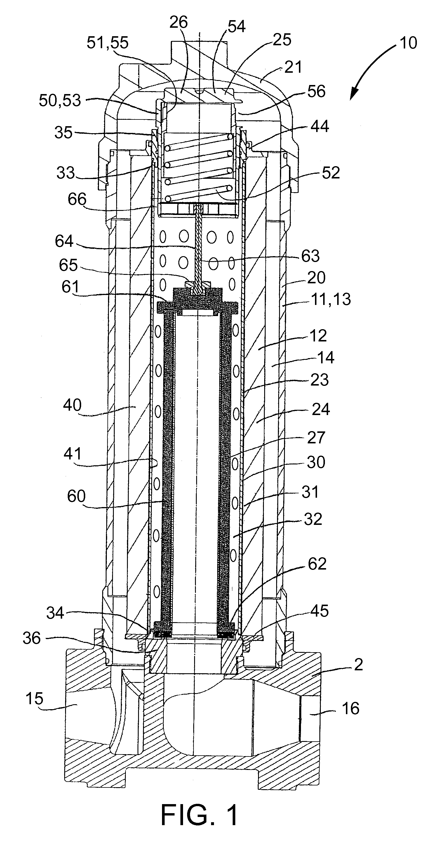 Filter arrangments and filter apparatuses which include filter arrangements