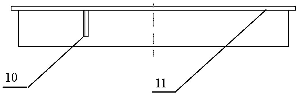 Support structure for planar reflection mirror on movement platform