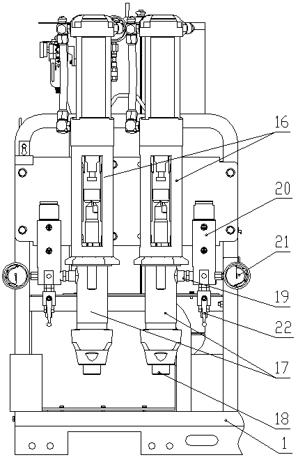 Vehicle-mounted normal temperature type striping machine