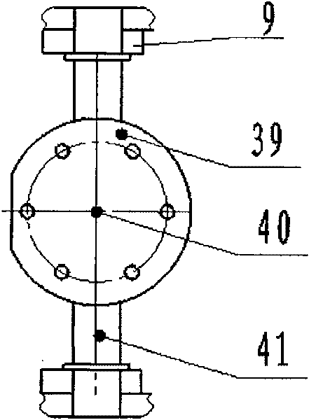 Flexural oscillation testing machine for metal flexible pipe