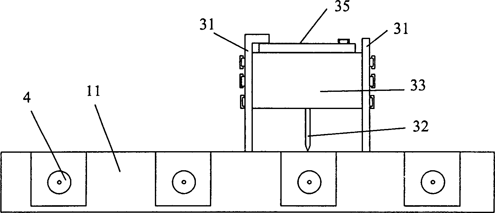 Microwave ceramic element detection clamp and device, and detection method thereof