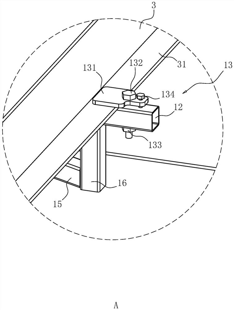 Edge working platform for building and construction method thereof