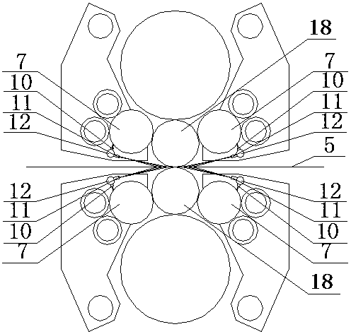 An eighteen-high cold rolling mill emulsion injection device and its application