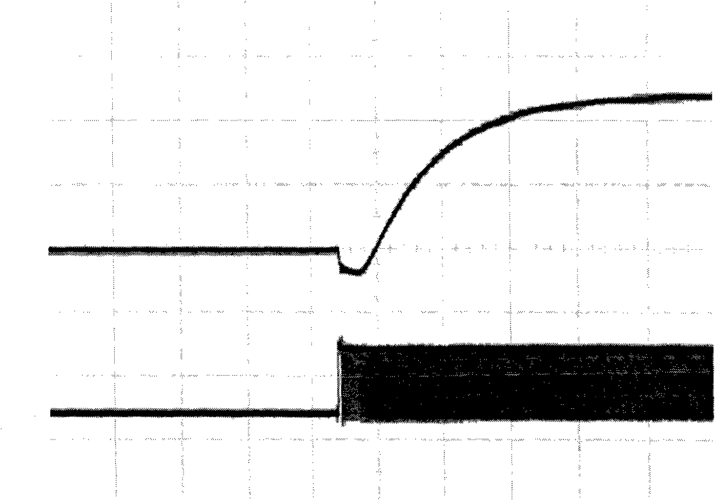 DC/DC converter and pre-bias switching circuit thereof