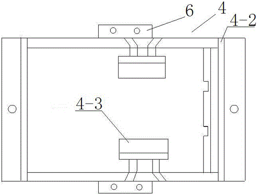 Turning-over device for cylinder head of internal combustion engine and use method of turning-over device