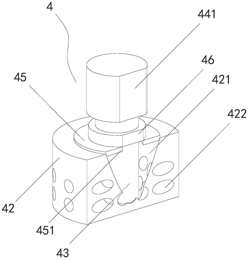 Real-time water volume adjusting device of floor scrubber