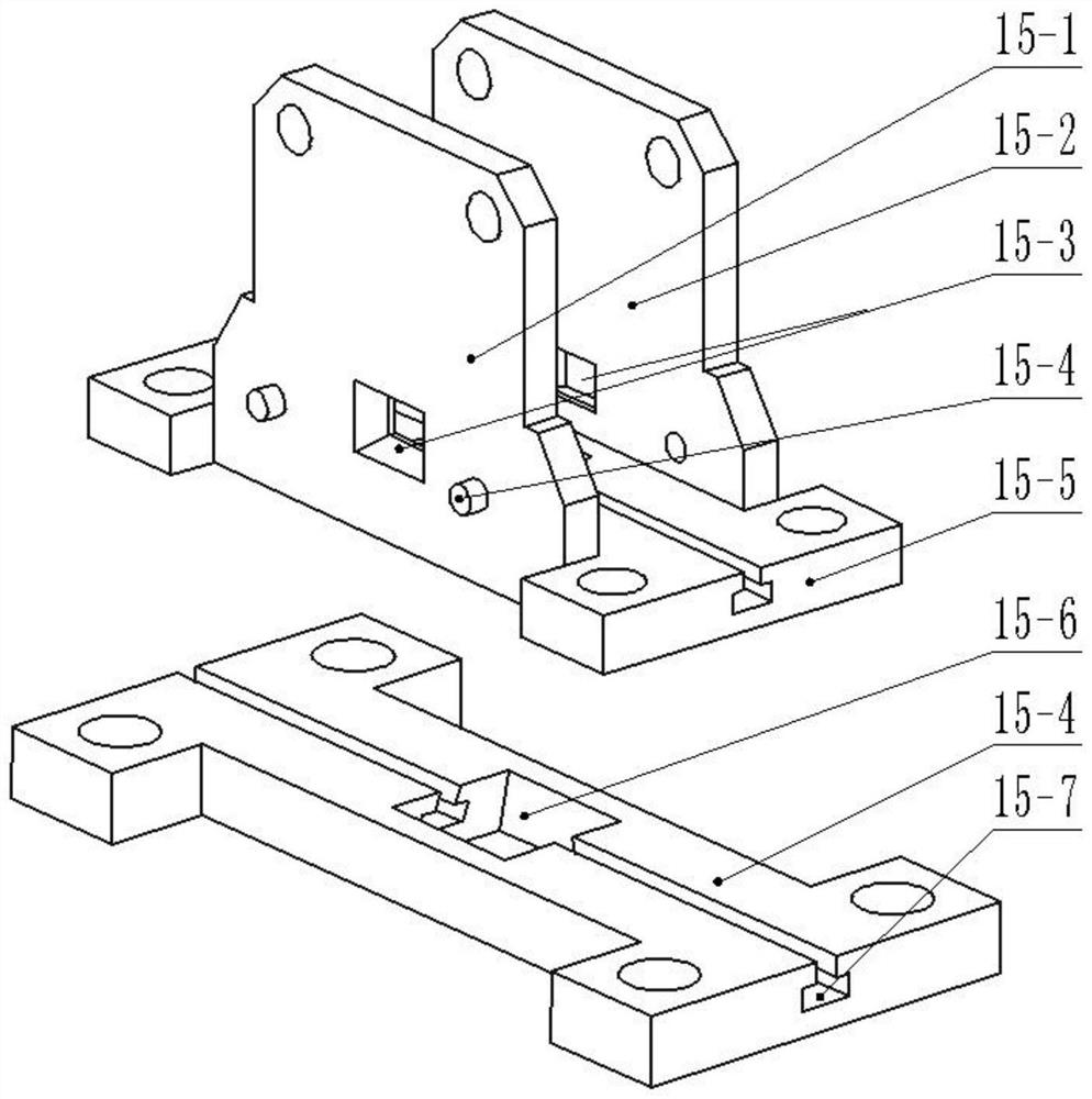 Composite cable clamp stamping tool and stamping method thereof