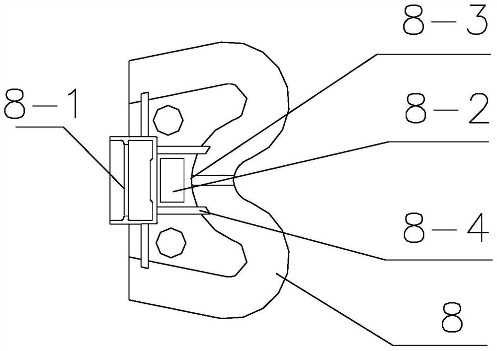 Anti-dry-burning heating body of electric hot-water bag