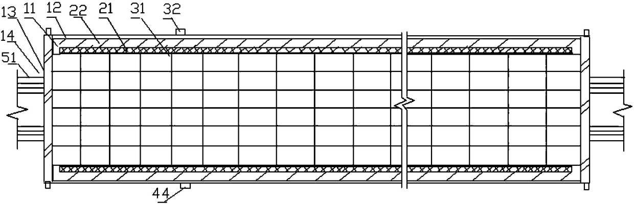 Steam-curing device for manufacturing fabricated structure and mounting method