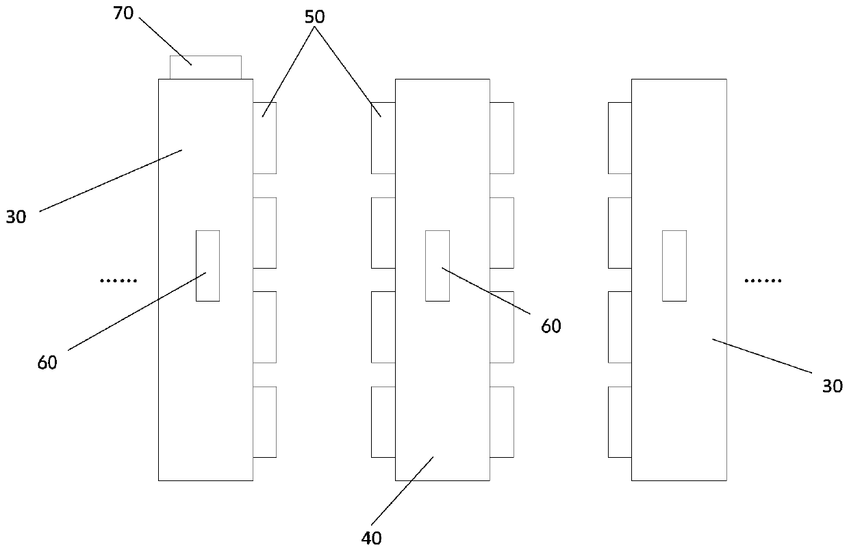 Detection device, compact shelf and detection method