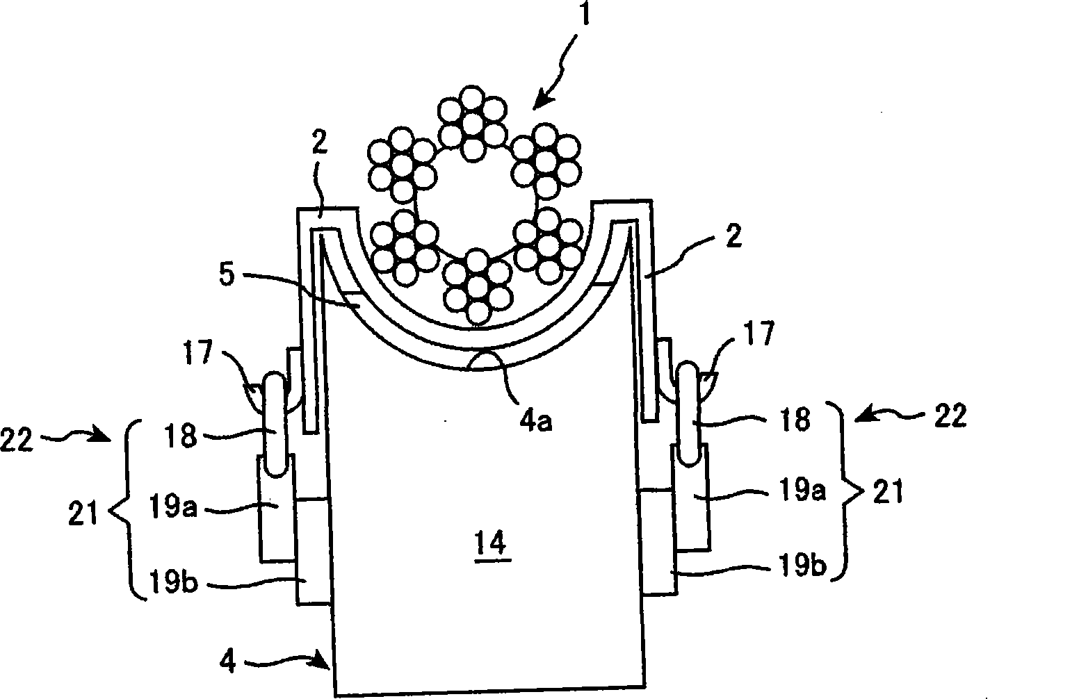 Wire rope flaw detection device