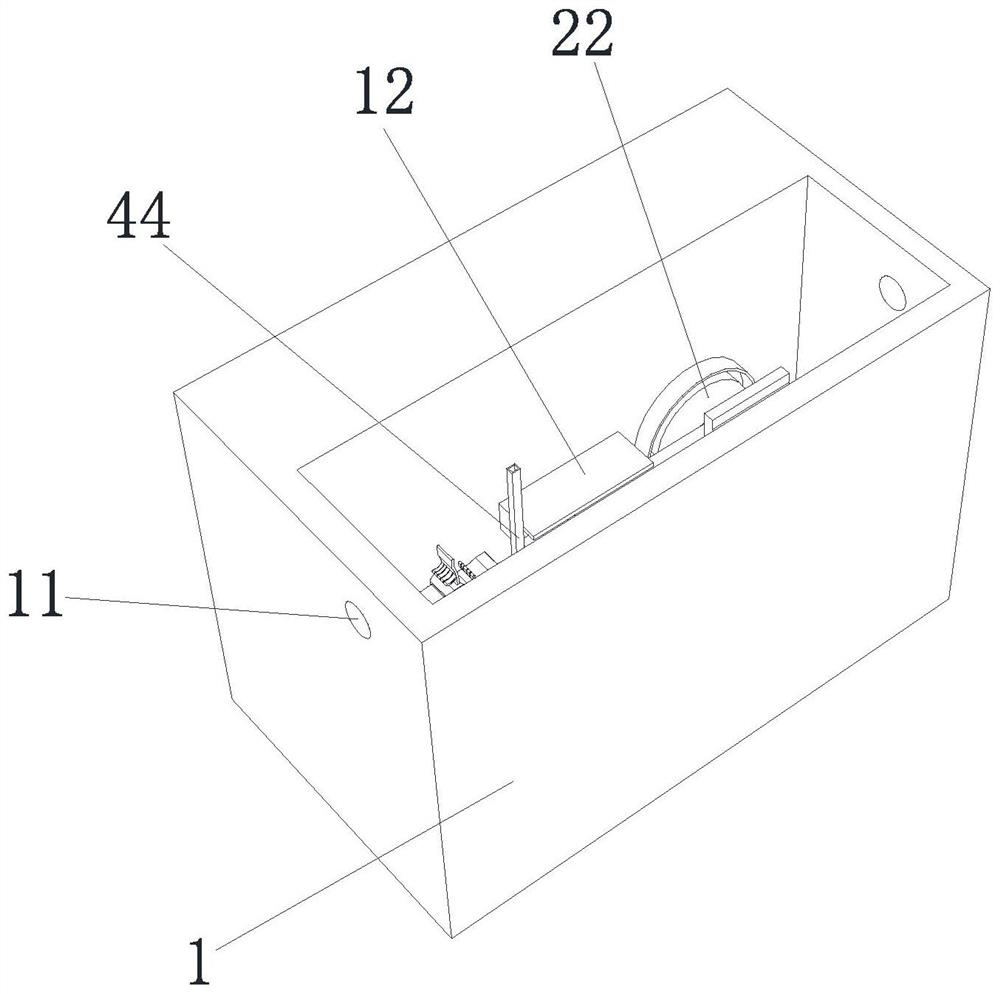 Galvanizing device for coaxial cable production