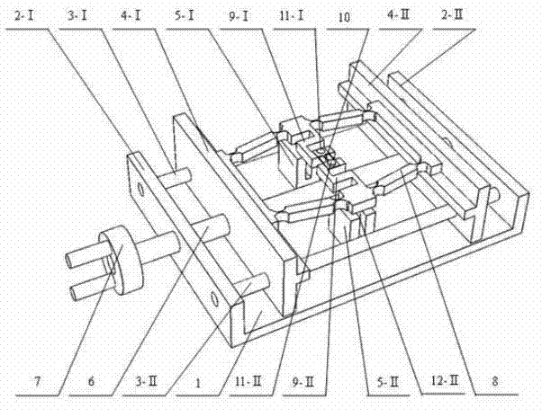 Alignment loading device used for stretching test of nanoscale, micron-size thin film materials