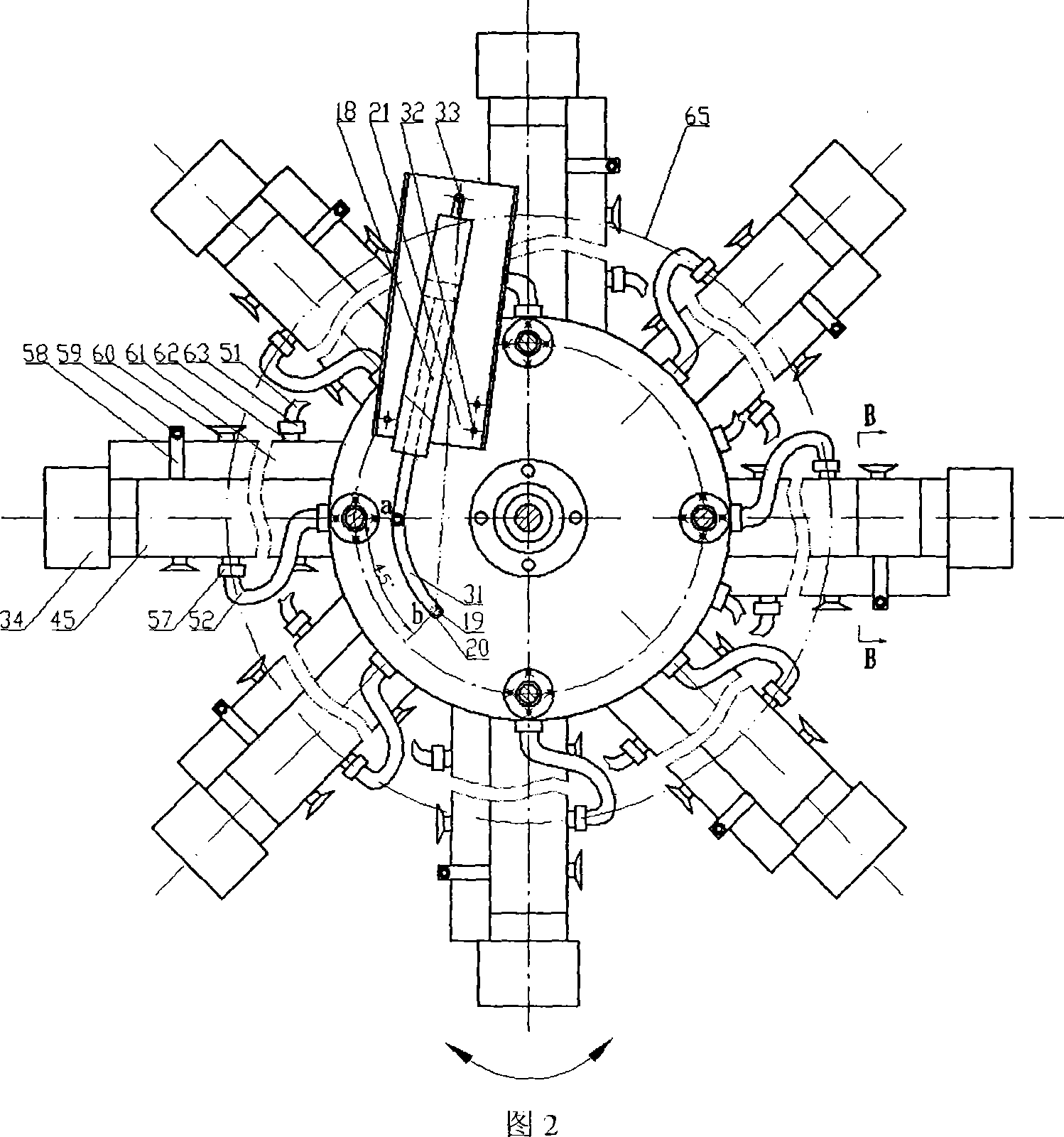 Device for cleaning and drying huge bearing through composited swing and spraying