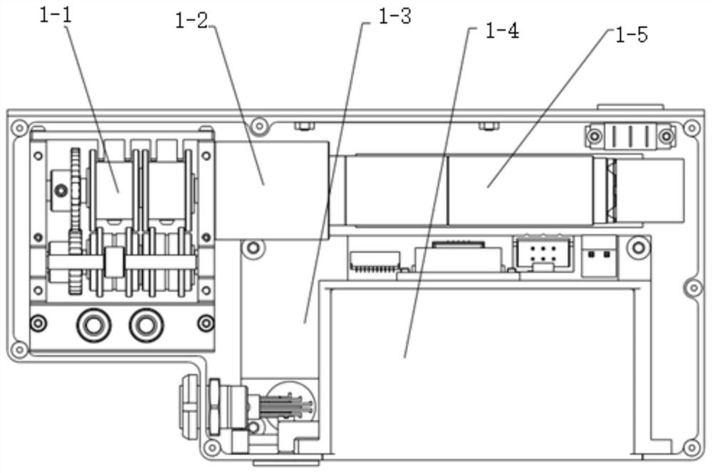 Hand action assisting device based on line driving