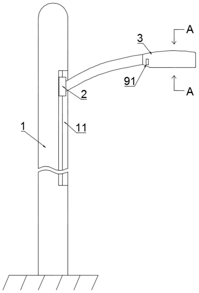 Intelligent dimming LED street lamp capable of preventing street trees from shading