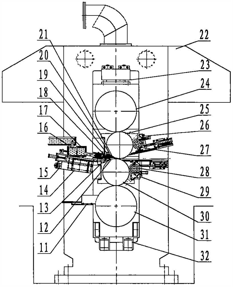 Metal casting and continuous rolling method and equipment capable of achieving melt distribution and heat exchange separation in crystallizer