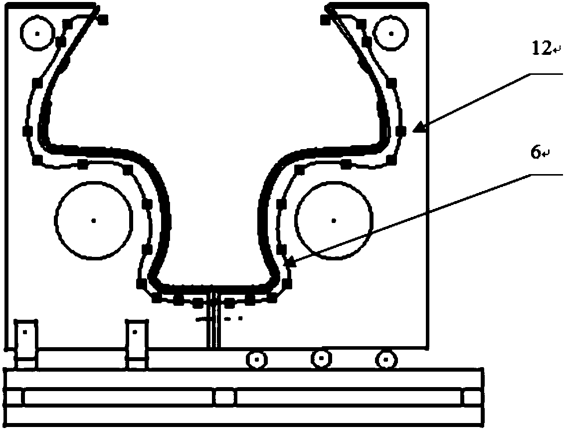 Aircraft fairing mold and using method