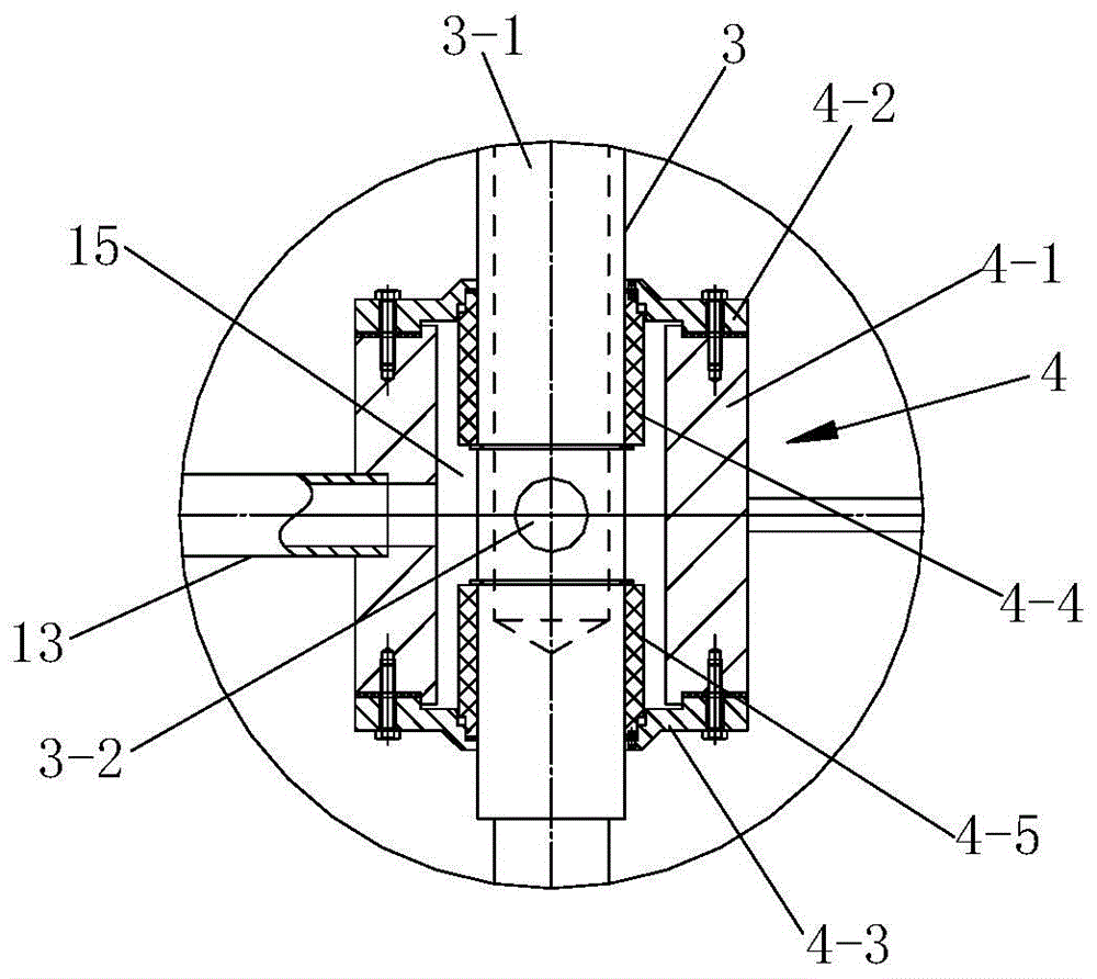 Hypergravity oil-water separation device