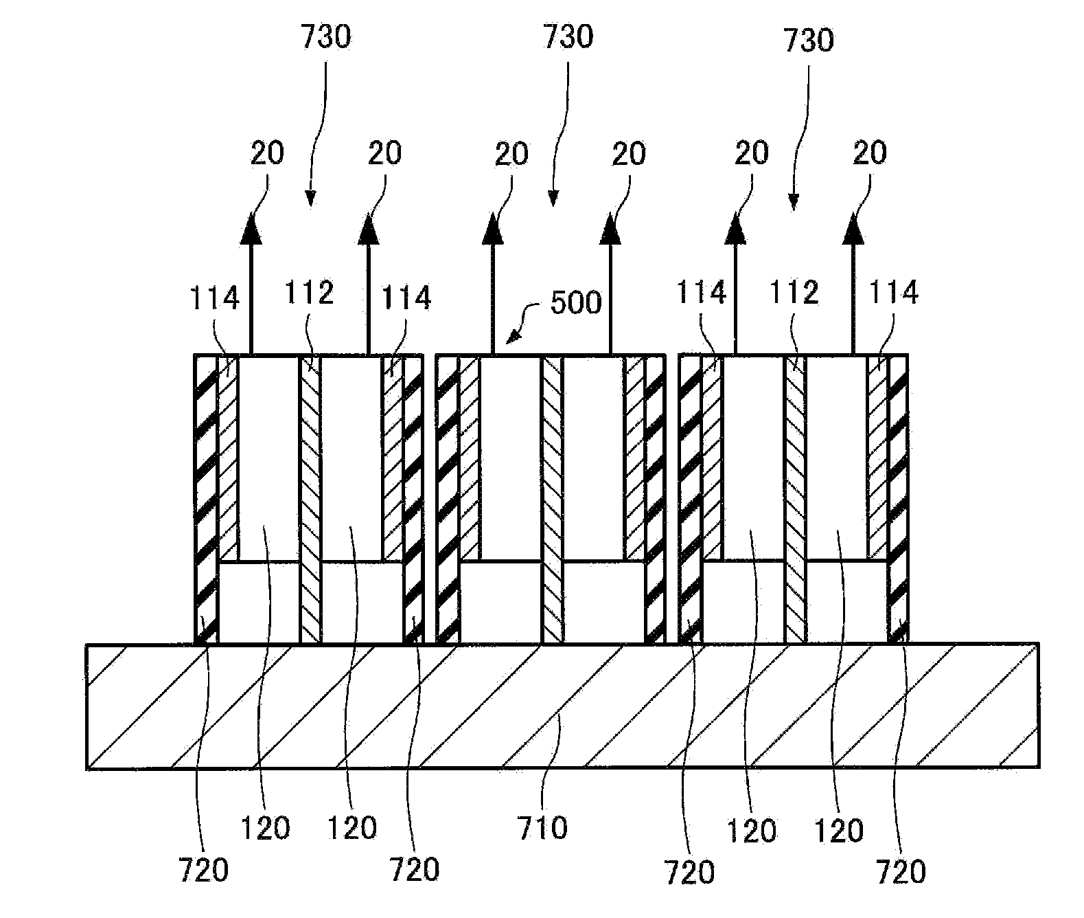 Light emitting device, super-luminescent diode, and projector