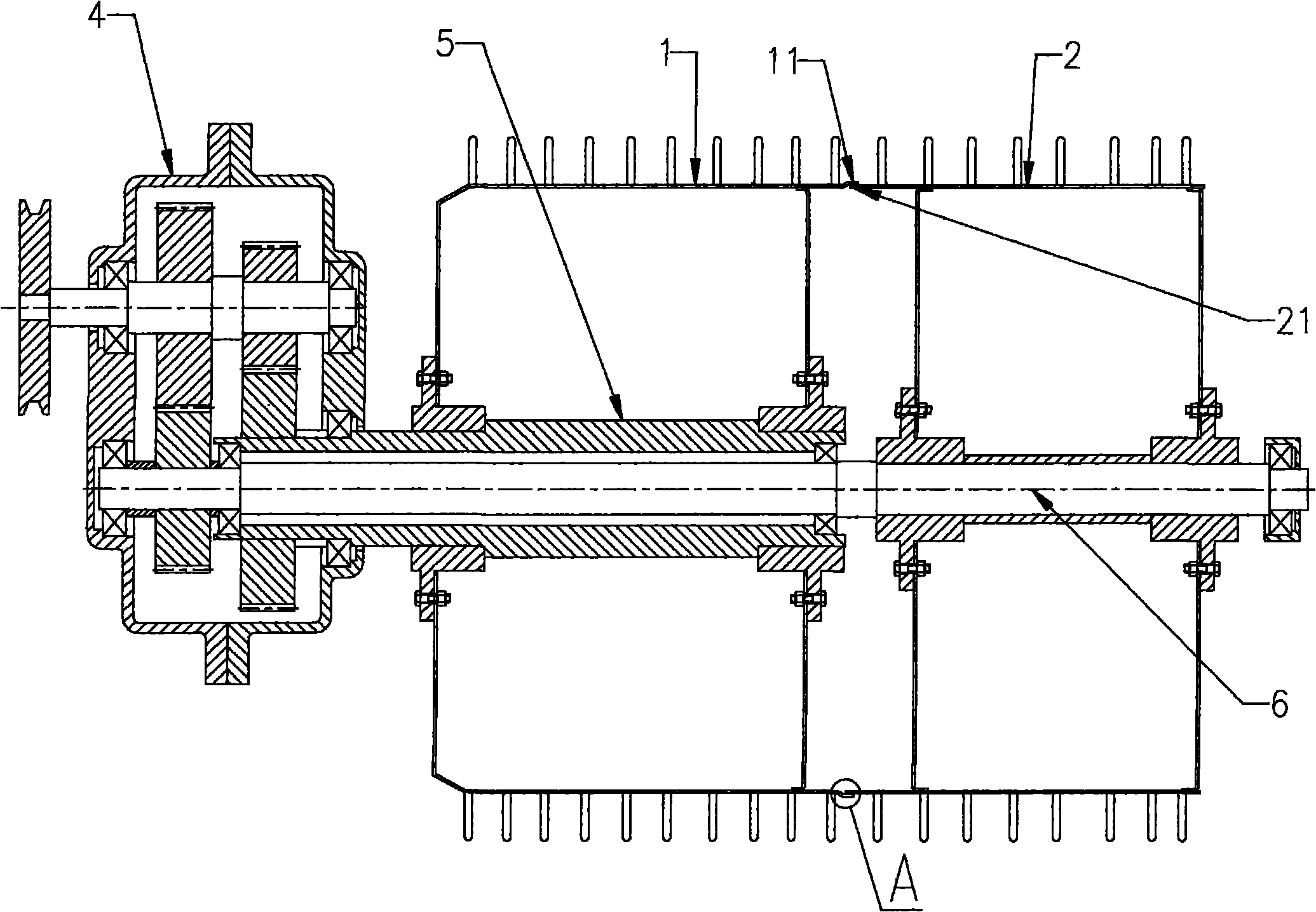 Coaxial double-speed threshing cylinder