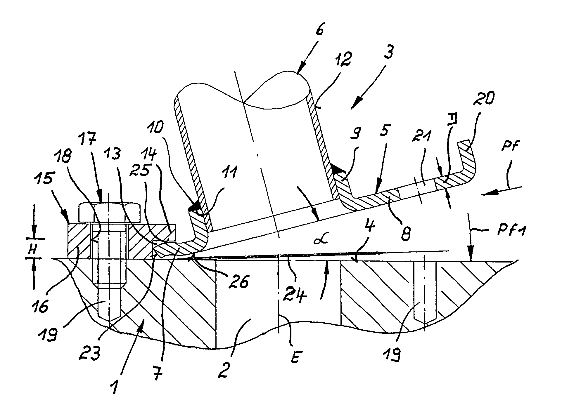 Arrangement for securely mounting an exhaust manifold to the cylinder head of an internal combustion engine