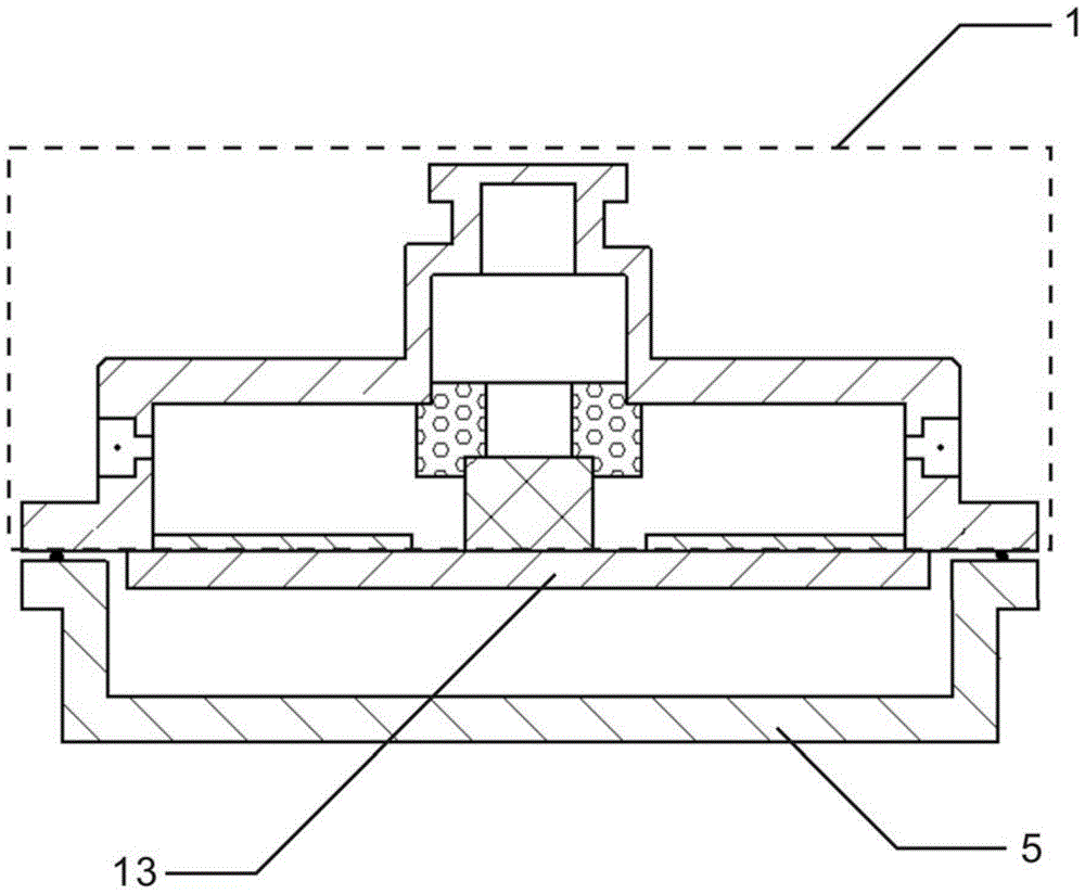 Device and method for measuring microwave surface resistance distribution of high temperature superconducting thin film