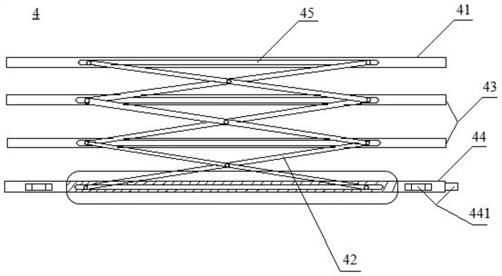 A cargo elevator and its loading and unloading method