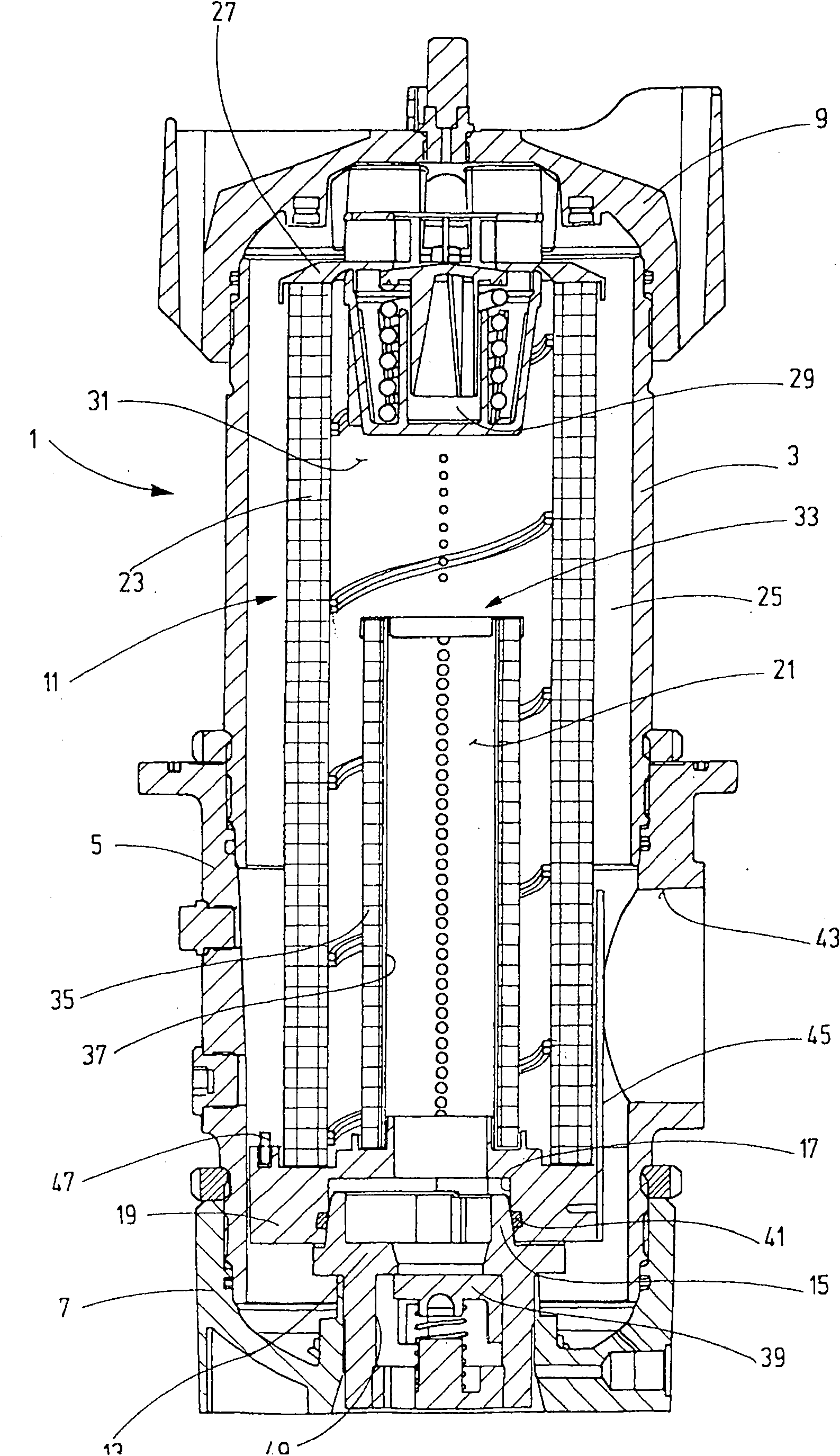 Filter device and filter element for use with such a filter device