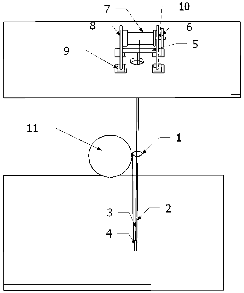 Automatic lifting measuring device and method for water level of top covering channel