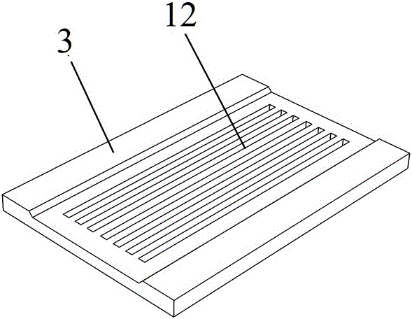 Water storage-type city road isolation belt having ecological purifying function