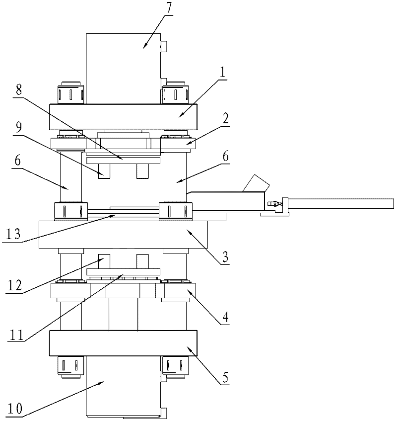 Loading depth fine adjusting device for tablet press