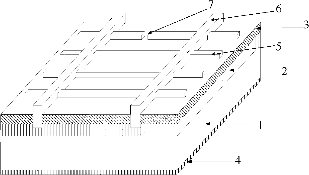 Crystalline silicon solar cell with low series resistor and preparation method thereof