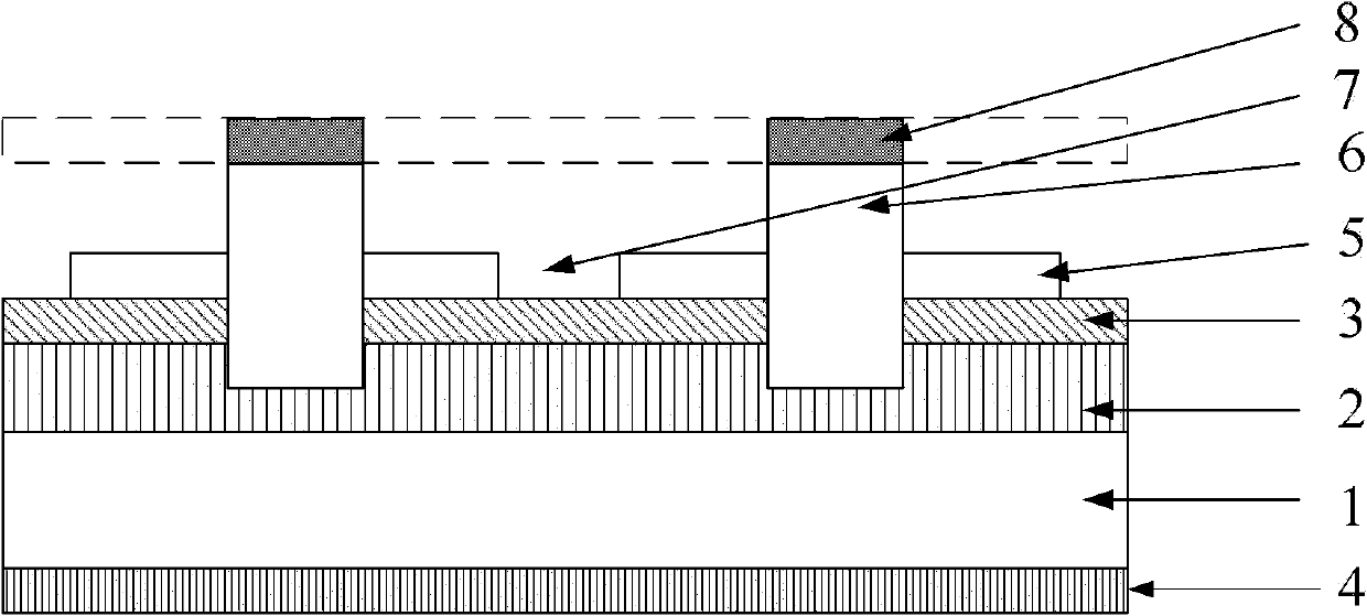 Crystalline silicon solar cell with low series resistor and preparation method thereof