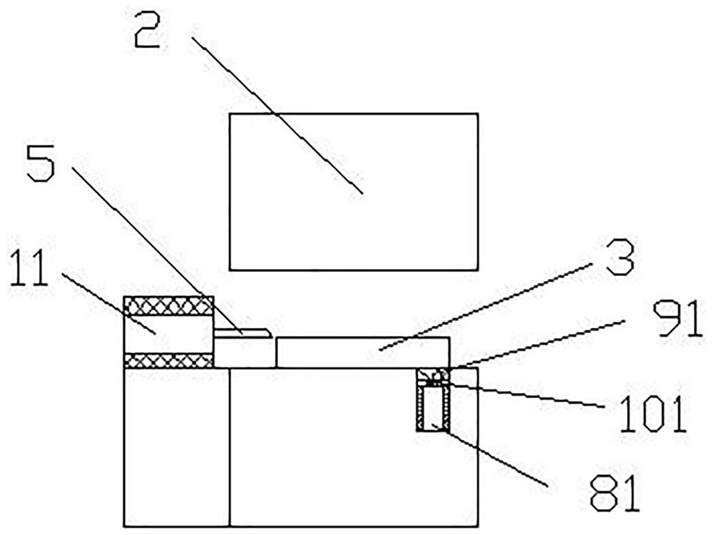 Automatic discharging automobile die