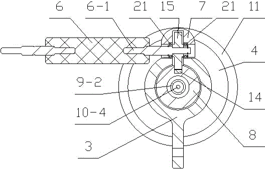 Three-position switch for transferring current by quickly disconnecting bus