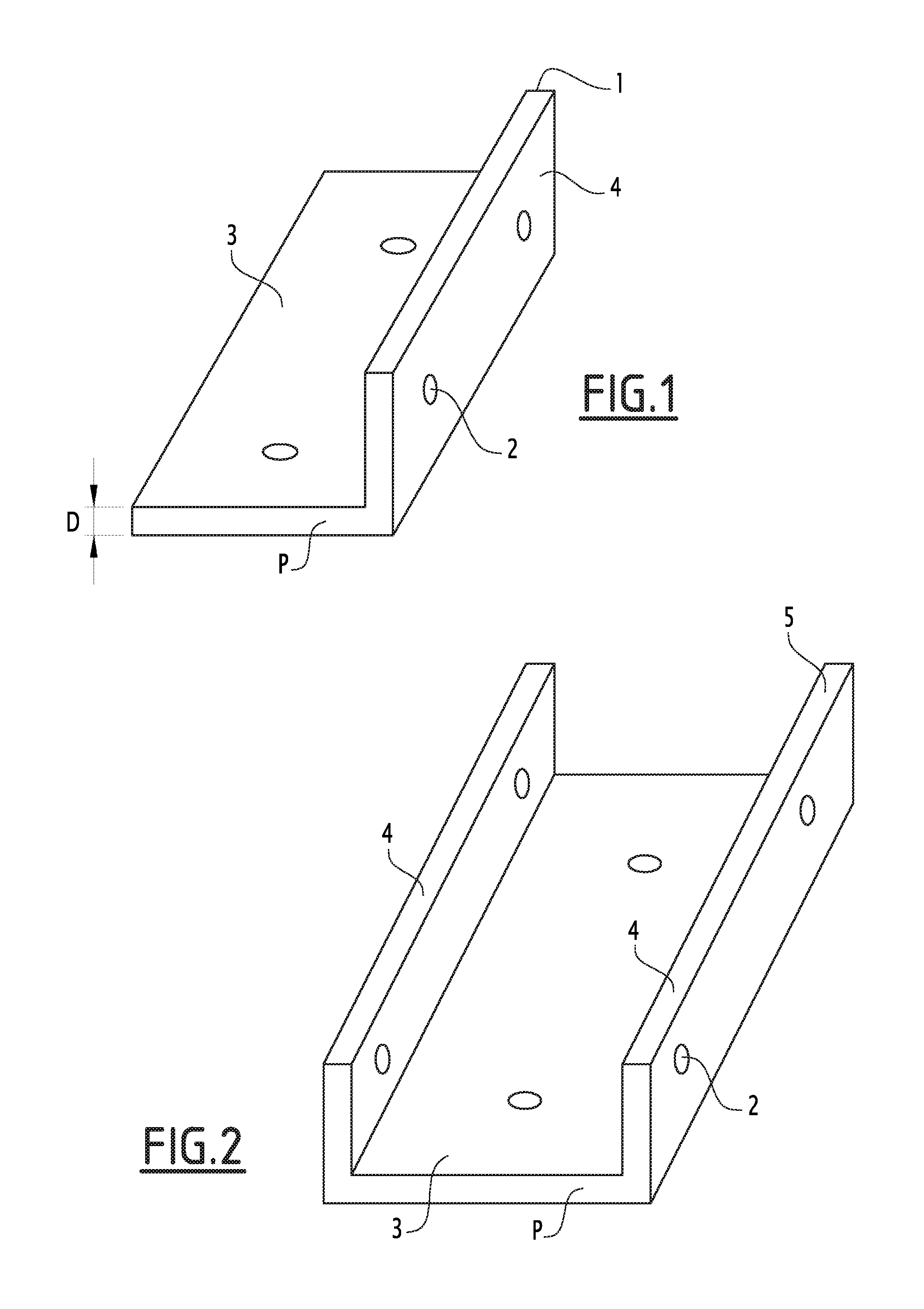 Railway bogie with a winterproof piping and writing ptoecting impact guard