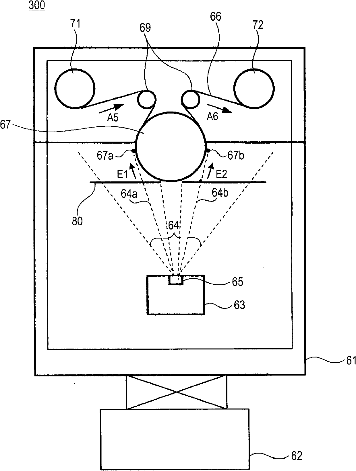 Vapor deposition apparatus and vapor deposition method