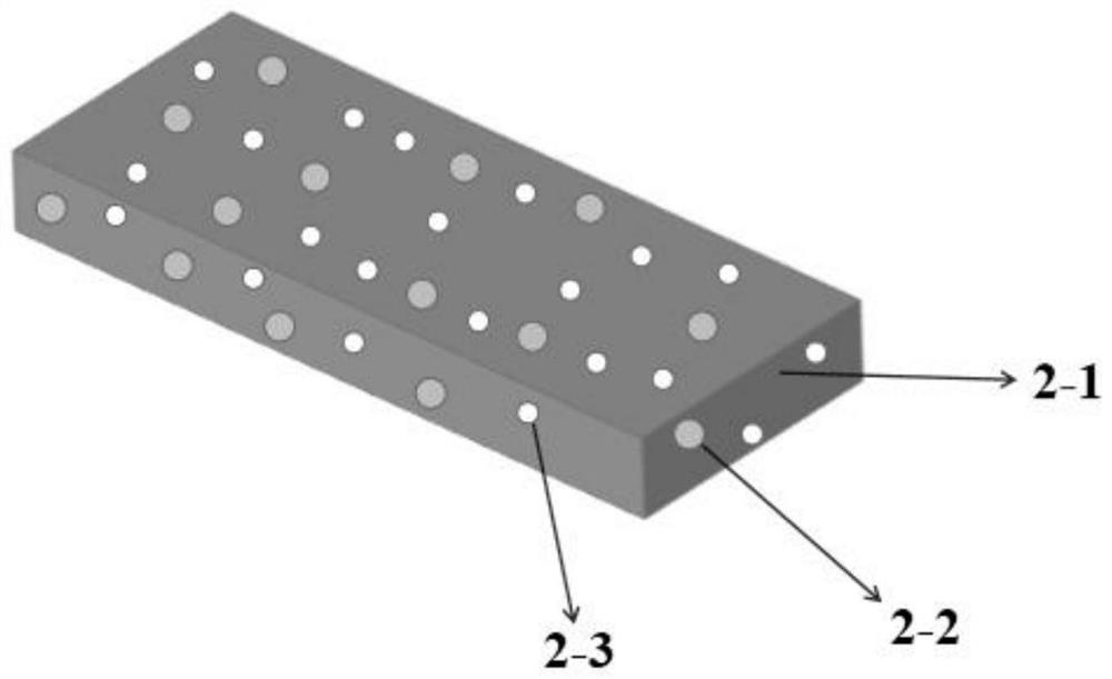 Low-thermal-expansion-coefficient insulating adhesive film and preparation method thereof