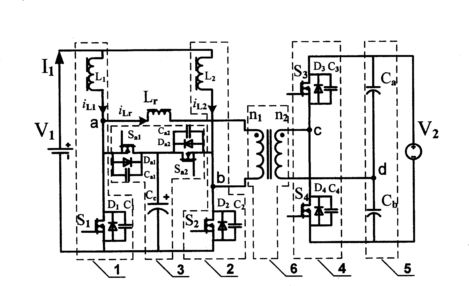 Two way DC converter controlled by one-end voltage stable, one-end current stable phase shift plus PWM and its control method