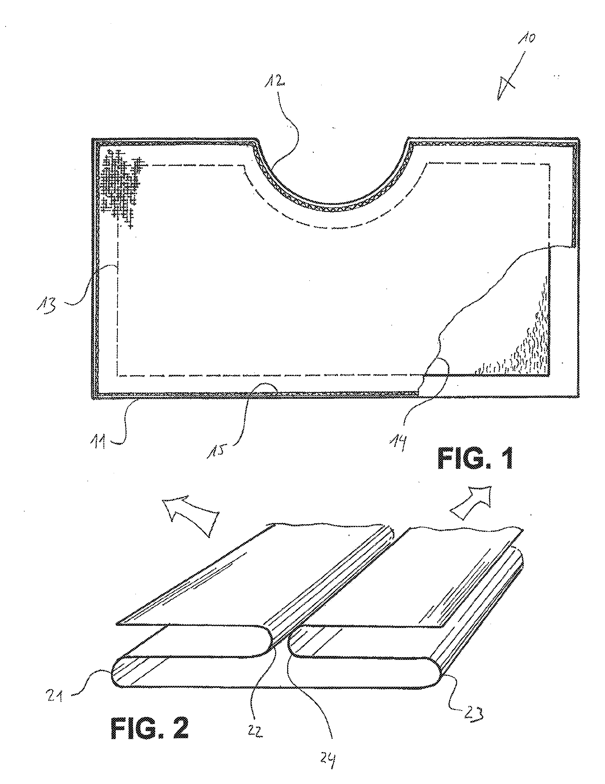 Wound care article having a substantially polygonal or ellipsoid main surface and at least one recess arranged on one side