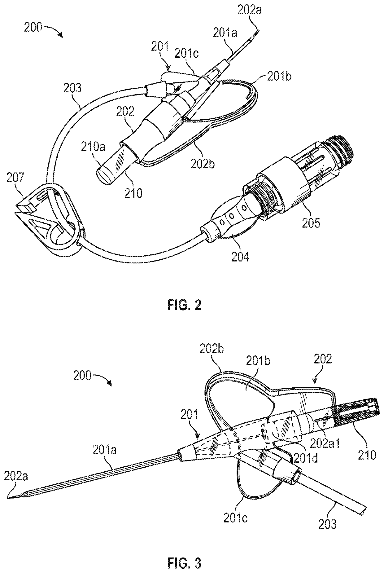 Closed IV access device with paddle grip needle hub and flash chamber