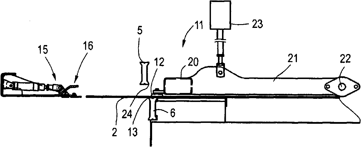 Cutting device for cutting a thin and adhesive belt, in particular a cord belt