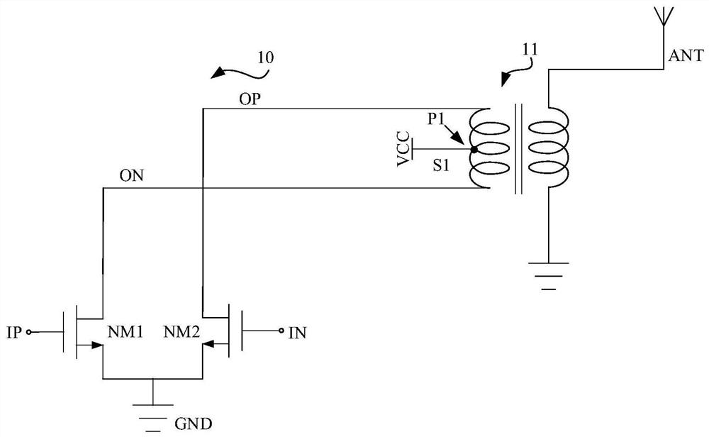 Power amplifiers for RF transceivers, RF transceivers, remote controls