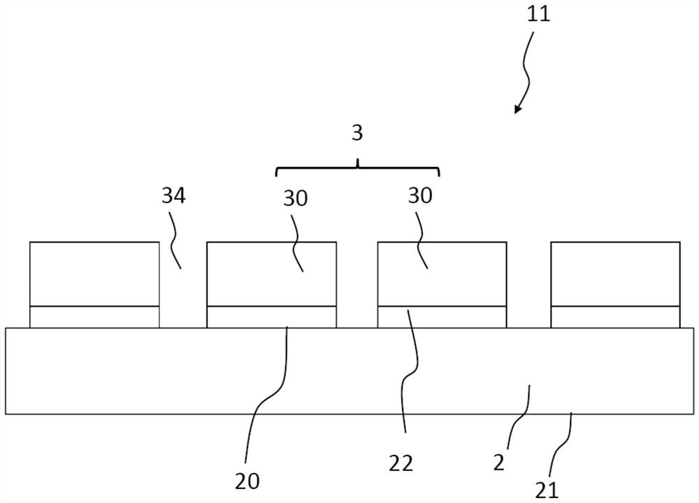 Manufacturing method of microchip array optical assembly with ultraviolet light-transmitting substrate and microchip array optical assembly with ultraviolet light-transmitting substrate