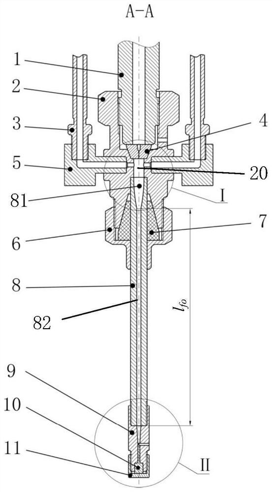 Lateral injection device for strengthening water jet at space-limited part