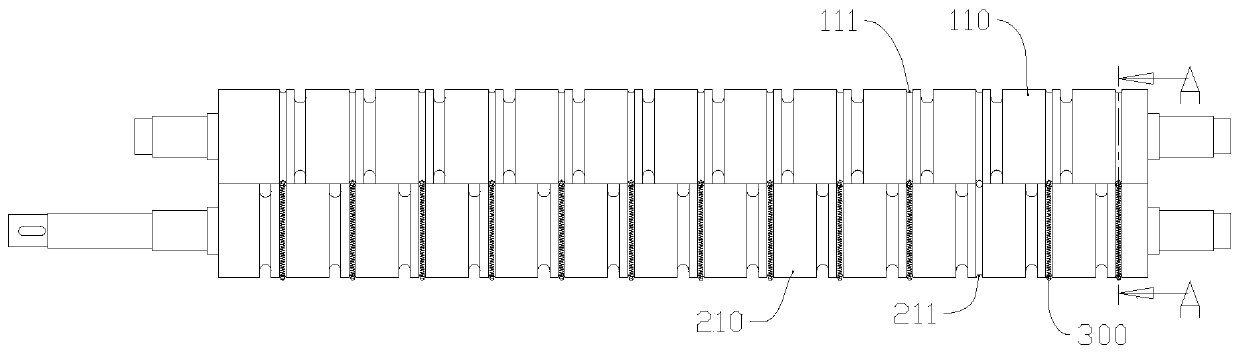 Spring conveying roller, combined conveying roller, grooved roller and conveying assembly