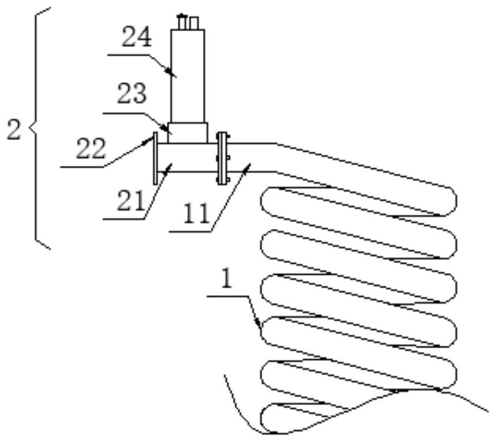 Liquid leakage detection device for coil pipe of concentrated titaniferous solution preheating tank