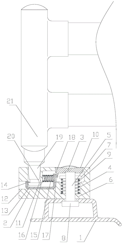 Trunk protection bar locking mechanism